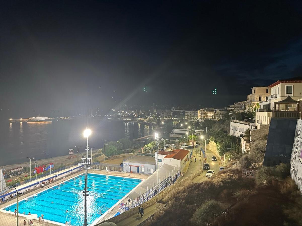 Apartment Center Piraeus Location Kastella Passalimani Port Exterior foto