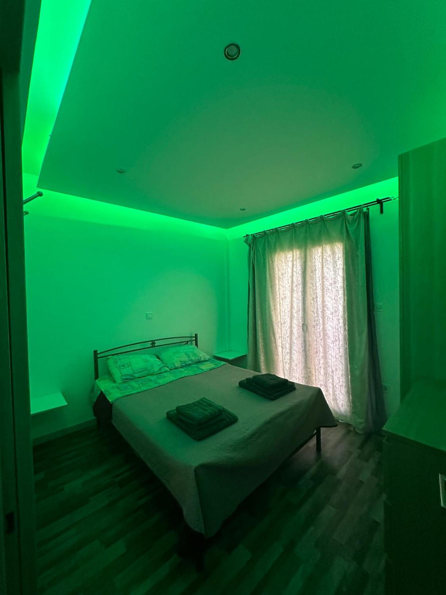 Apartment Center Piraeus Location Kastella Passalimani Port Exterior foto